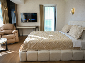 Elitnye | Vid na More Park i Shou Delfinov Apartments