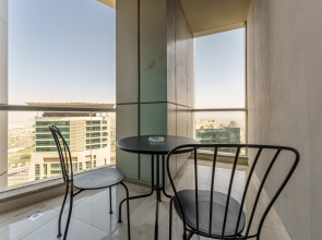 Апартаменты Unique & Stylish High Floor close to Marine Club