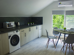 4 Flat