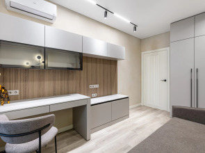 Квартира большая 4-х комнатная LS Арт Центр