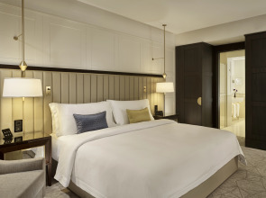 The Alexander, a Luxury Collection Hotel