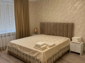 V Novom Chastnom Trekhetazhnom Dome Apartments 6