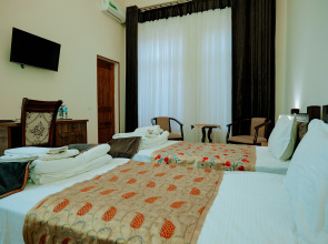 Отель Imperial Palace