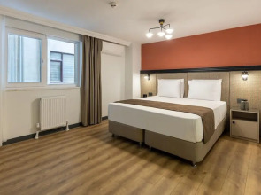 Отель BayMari Suites City Life