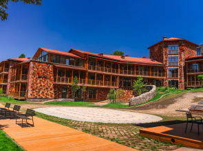 Отель Red Bridge Yerevan