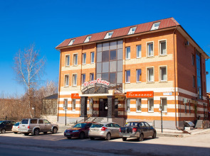 Отель Четыре сезона