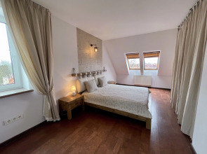 Квартира Трехкомнатная Cемейная в Amalienau