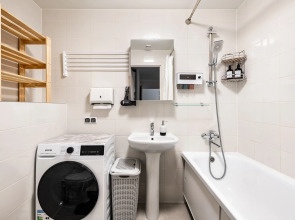 Квартира Большая Белая Кингсайз