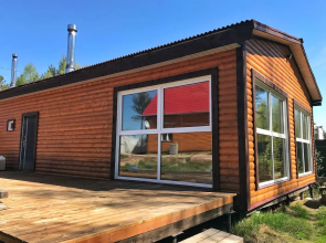 S Banej I Kaminom House