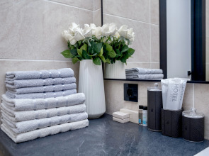 Квартира MaTur Home в центре у метро с шикарным видом