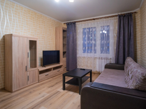 Na Sutki Ulitsa Byalynickogo-Biruli 8a Dvuhkomnatnaya Flat