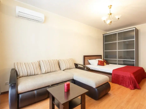 Ot Kompanii Khoum Hotel Na Nikitinskoy 55 Flat