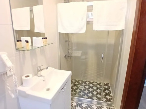Отель Blue Sophia Suites