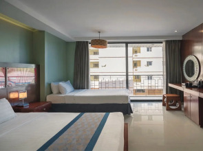 Отель Long Beach Garden Hotel & Pavilions