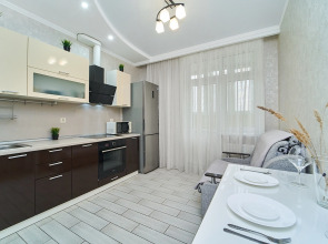 Апартаменты На Улице Героя Сарабеева 3