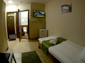 Отель Глобус