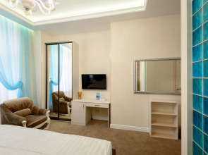 Меблированные комнаты  Серебряная лошадь