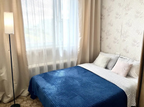 Квартира 2-х комнатная Осенний бульвар