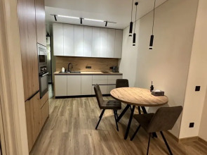 Апартаменты Бизнес Класса на Комарова