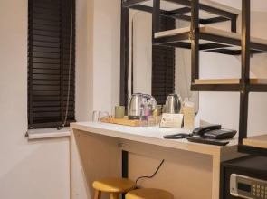 Отель Rafinn Hotel