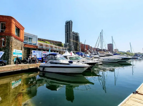 Квартира на берегу моря в центре города