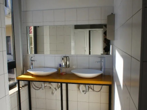 Хостел Khosta Hostel