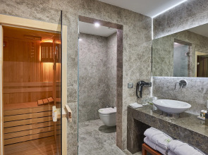 Отель Renata Boutique