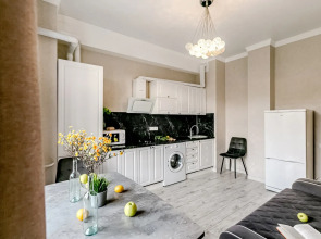 Апартаменты Мята Ирины Савельевой - У входа в парк к долине роз