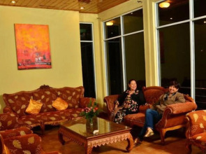 Отель Oak Ray Summer Hill Breeze