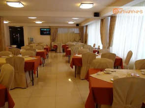 Отель Цахкаовит