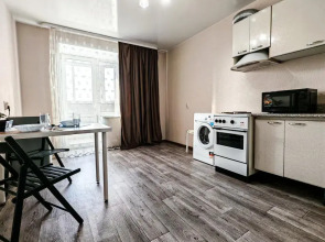 Квартира Шикарный Вариант для Семьи (82-18)