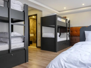 Хостел Bucoleon