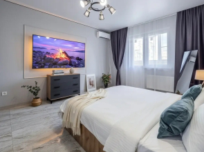 S bolshim televizorom i shikarnym vidom na reku Kuban 3