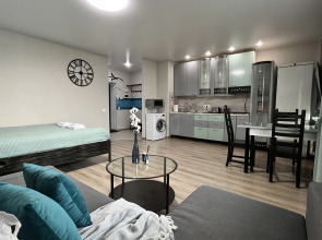 Апартаменты UraganAPART Мятная свежесть в дoме Шурика