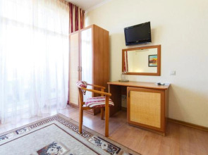 Гостевой Дом Лаура