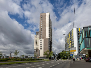 Квартира Уютная 2х комнатная у метро Нагорная