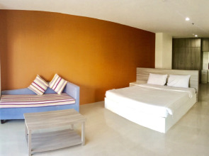 Апартаменты R-Con Wongamat