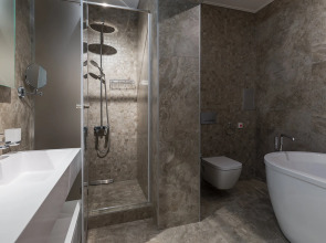 Отель Green Doors