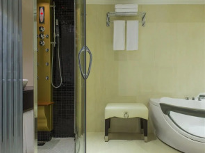 Le Meridien Dubai Hotel & Conference Centre