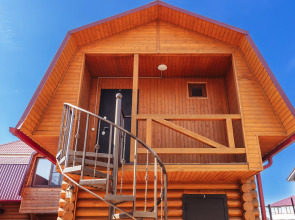 Aprelskie Tezisy Guest House