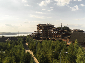 Dezhavyu Hotel