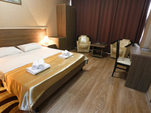 Отель Гранд Лион