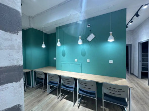 Хостел izzzi hostel Bishkek