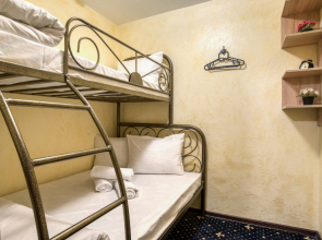 Отель Винтерфелл  Старый Арбат