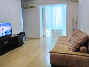 Dvukhkomnatnaya kvartira na Romashke Flat
