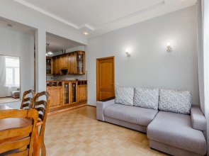 Апартаменты SpbStay с сауной на Невском проспекте 90