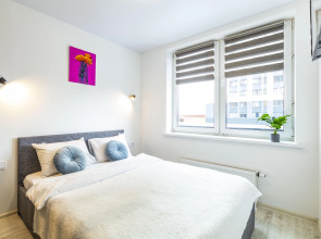 Апартаменты Stepanenkov на Готвальда 24/4 (А)