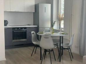 Svetlaya I Prostornaya Odnokomnatnaya Flat