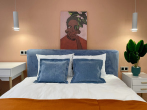 Квартира Уютная двухкомнатная