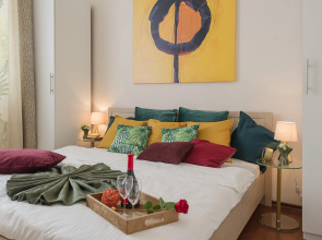 Квартира GM Apartments Стильная Трехкомнатная на Бульварном кольце